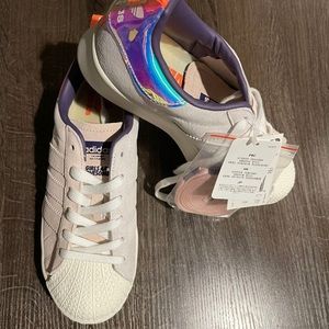 Adidas Women's Originals Superstar Plateau Sneaker FW8084 size 6 new with tags